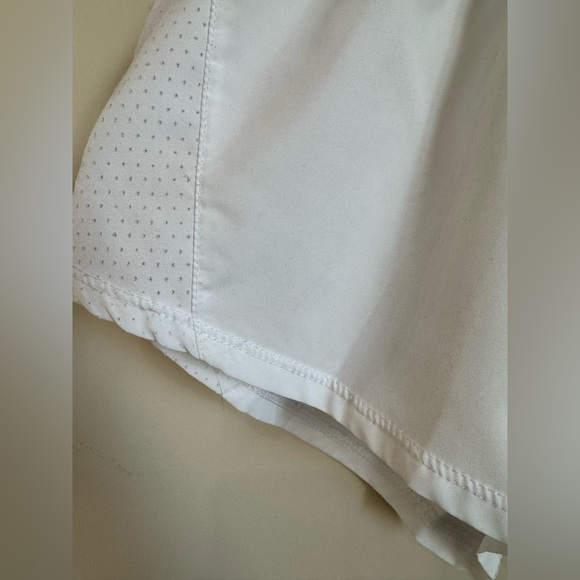 NWOT Nike dri fit white running shorts size M - Picture 3 of 10